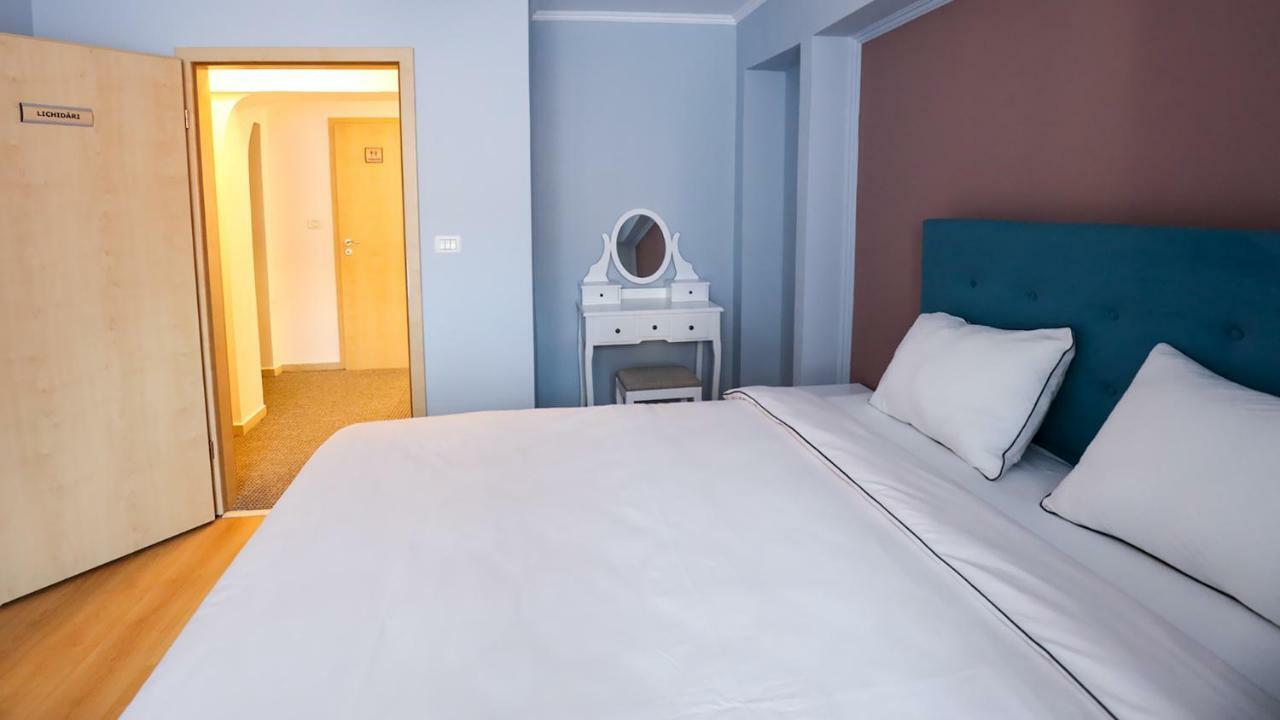 Old Square Apartments 5 蒂米什瓦拉 外观 照片